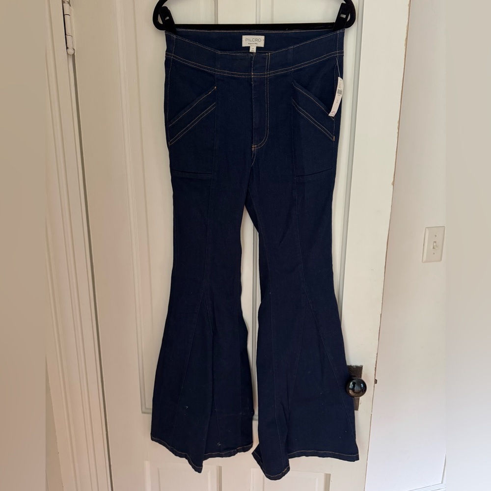 NWT Anthropologie Pilcro Puddle Mid Rise Dark Wash Bellbottom Flare Jeans 28 - Picture 2 of 10